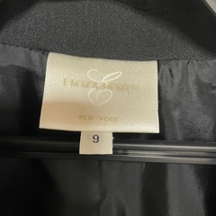 受付終了。黒スーツの画像