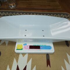 取引き済です　ベビースケールとポータブルメリーゴーランド