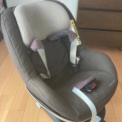 マキシコシ　チャイルドシートとベース