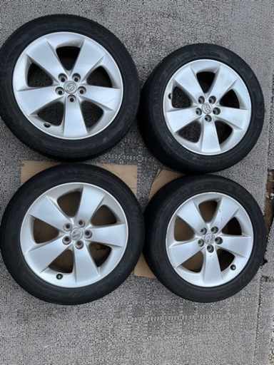 プリウス30 タイヤ4本セット