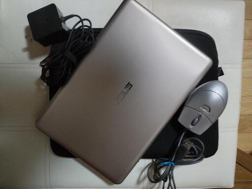 超軽量薄型PCですがwin8です
