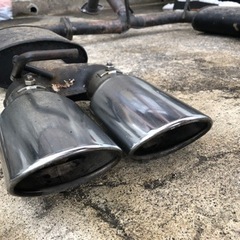 ウィッシュZNE10爆音皇帝左右出しマフラーの画像