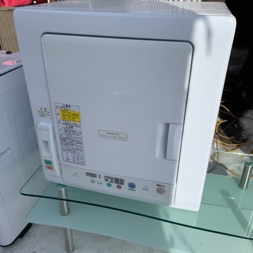 HITACHI 衣類乾燥機　2013年製　専用台付き