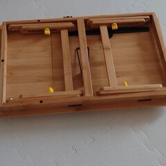 折り畳みテーブル ベットテーブルの画像