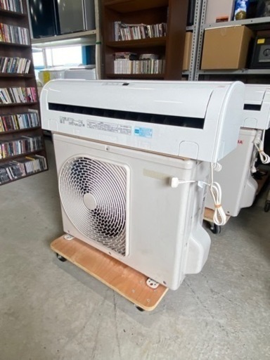 激安エアコン!!取付け工事もご相談ください!!東芝 ルームエアコン 6畳〜 RAS-2258V/RAS-2258AV 2018年