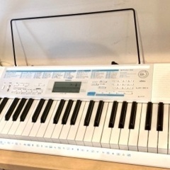 CASIO 光ナビゲーションキーボード　LK-311(ペダル付き)