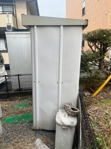 引き取り決まりました！物置き 横180.高さ195.奥行き80 解体して持って行ける方