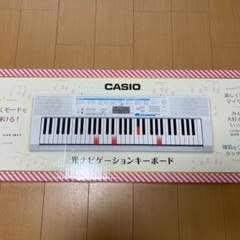 CASIO 光ナビゲーションキーボード　LK-311(ペダル付き)の画像