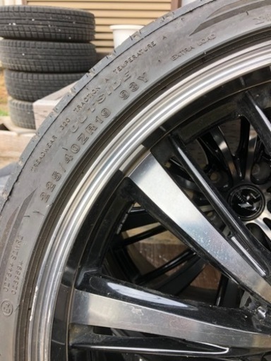 値下225/40R19 タイヤホイールleonis
