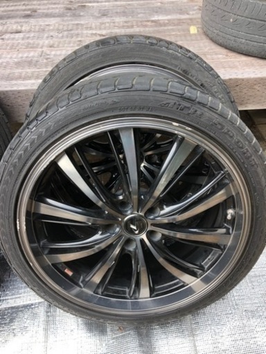 値下225/40R19 タイヤホイールleonis