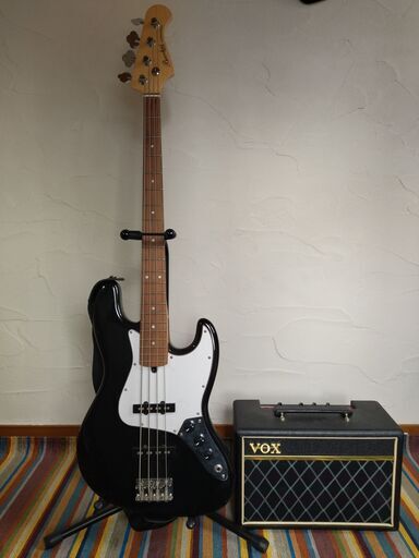 エレキベース BACCHUS（バッカス） BJB-1 R/BLK　アンプ VOX Pathfinder Bass 10