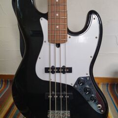 エレキベース BACCHUS（バッカス） BJB-1 R/BLK　アンプ VOX Pathfinder Bass 10の画像