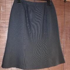 卒業式、冠婚葬祭レディーススーツの画像