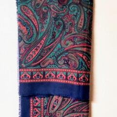 テーブルクロス？　110㎝四方の布の画像