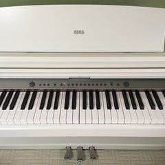 【取引終了】電子ピアノ椅子付きの画像