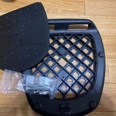 リアボックスステー