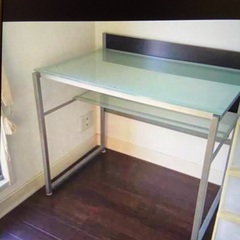ガラス製デスク