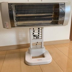 ほとんど未使用の電気ストーブの画像