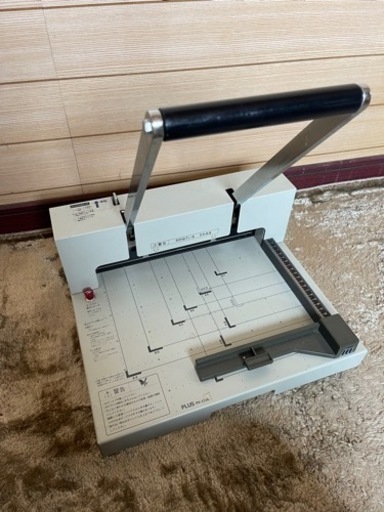 プラス 裁断機 自炊 A4