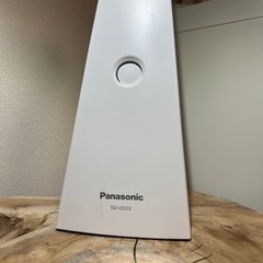 パナソニック LEDデスクライト 置き型 文字くっきり光 SQ-LD222-Wの画像