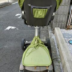 ストッケ　ベビーカーの画像