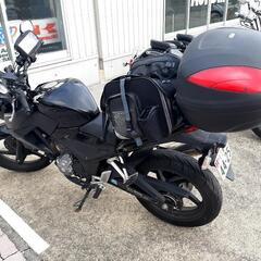 CB250F(MC43)です。ヘルメットや、バイクウェア(防寒)...