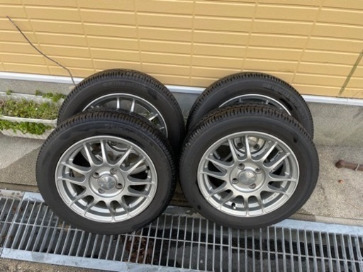 ワゴンRなどに、タイヤホイール４本セット