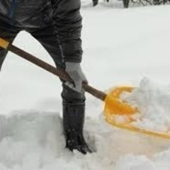 雪かきお手伝いします