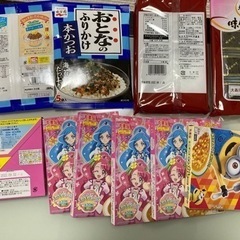 ふりかけ、のり、レトルトカレー