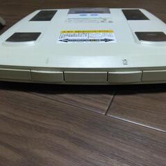 体重計（タニタ TBF-604　）の画像