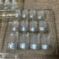 【新品未使用】ネイルチップ各種の画像
