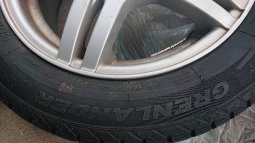 大幅値下げ！スタッドレスタイヤ185R/6584H新品同様4本セット
