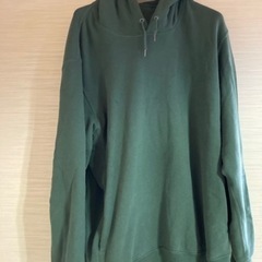 UNIQLOグリーンパーカーXLの画像