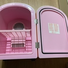 ハローキティ　冷温庫　クーラー&ウォーマーの画像