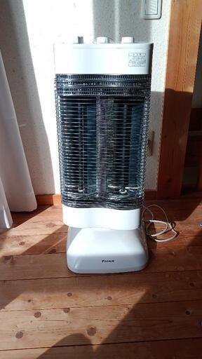電気ストーブ　ダイキン　遠赤外線暖房機
