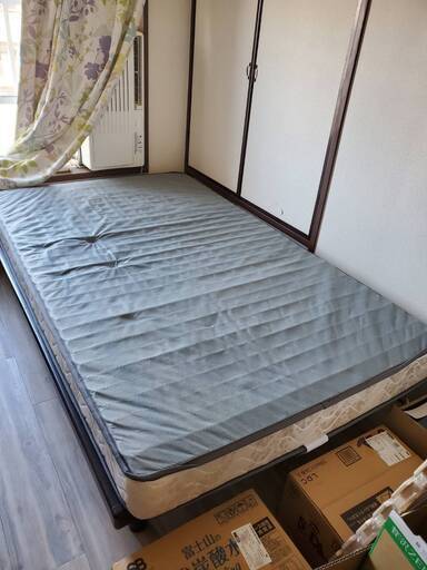 ■ セミダブルベッド 安心価格でお譲り致します ■