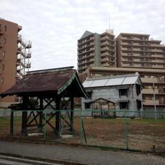 ヴィシティ草加 隣地 空き地 廃墟 心霊？ - 教えて