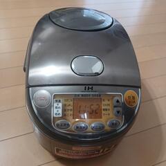 炊飯器