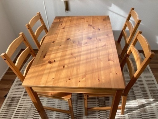 IKEAダイニングテーブル