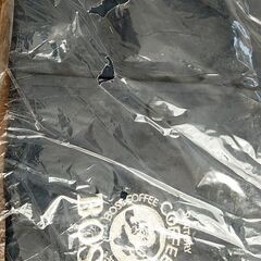 お譲り先が決まりました　ボス・スタジャン　Lサイズ？　右胸元に焦げ跡がありますの画像