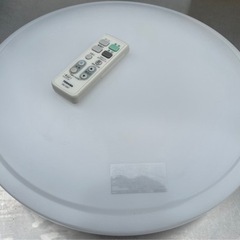 ✨東芝LED天井照明　2015年製　リモコン付　10帖用　中古品