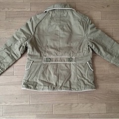 美品★GAP オシャレなカーキのコート サイズ130㎝の画像
