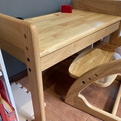 子供用　木製机の画像