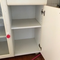 食器棚の画像