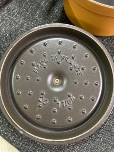 staub  ピコ ココット ラウンド 20cm 両手 ホーロー 鍋 IH対応  リサイクルショップ宮崎屋住吉店 22.1.24  y