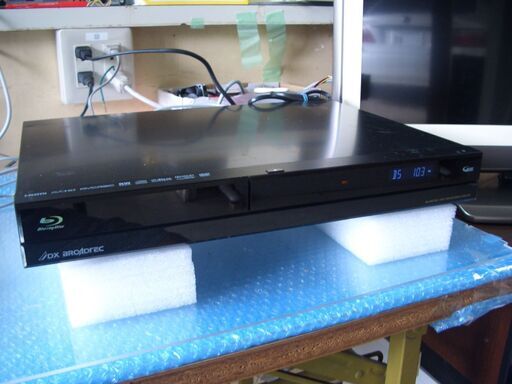 ♪ 訳あり32型TVとBDレコーダーセット