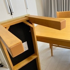 取りに来てくれる方限定！食卓テーブルセットの画像