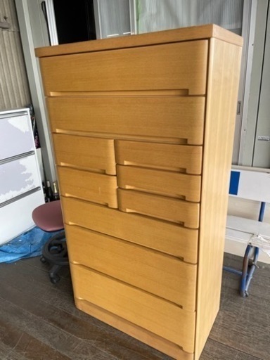 中古チェスト！引き出し一箇所不良！1000円