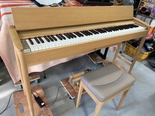 超お薦め品‼️美品‼️ローランド&カリモクコラボ電子ピアノ Kiyolaきよら 木製鍵盤 KF-10 2018年