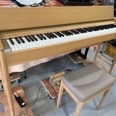 超お薦め品‼️美品‼️ローランド&カリモクコラボ電子ピアノ Ki...